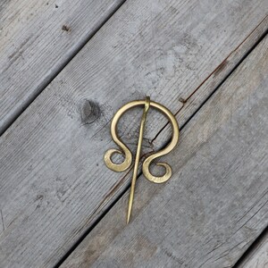 Hand Forged Penannular Brooch 100% Pure Brass Elegant Medieval Renaissance Inspired Celtic Cloak Pin image 9