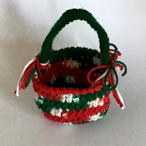 Crocheted Christmas Basket For Candy, Crocheted Multi-colored Basket, Decorative Basket, Small Crocheted Basket, 3.5”x5”
