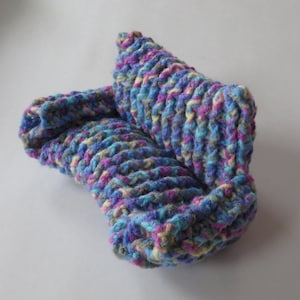 Crocheted Light Blue Stuffed Couch, 8-Inch Wide Miniature Soft Sofa, Doll Couch, Decorative Miniature Furniture