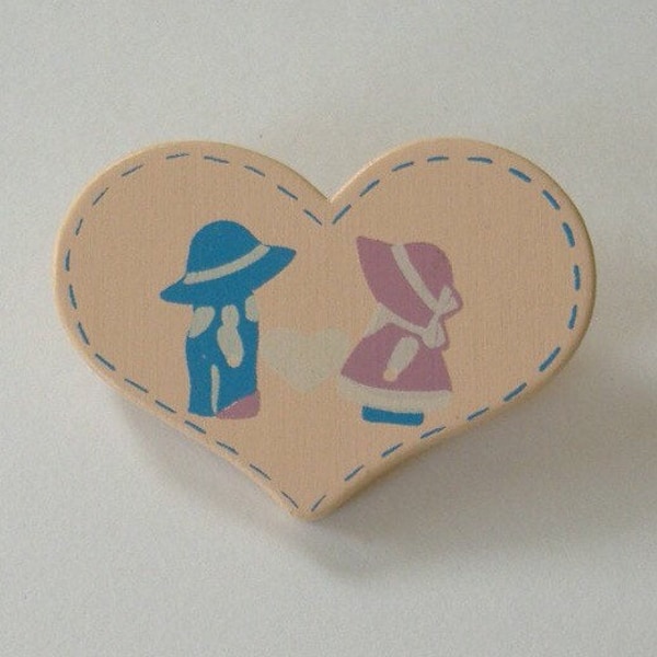 Beige Heart Shaped Lapel Pin, Country Themed Wooden Heart Pin, Blue Pink Hats On Pin, Gift For Friend