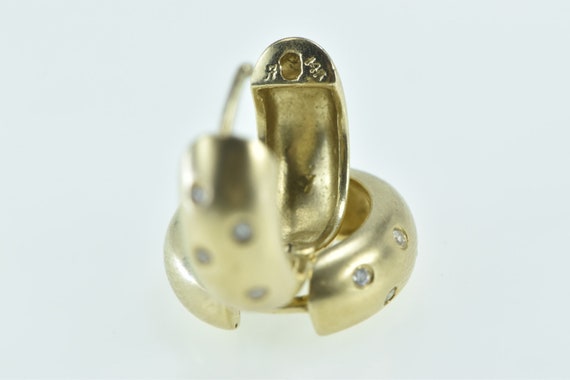 14K 15.1mm Diamond Inset Vintage Hoop Earrings Ye… - image 3