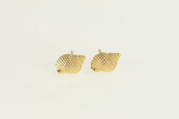 14K Conch Sea Shell Beach Ocean Motif Stud Earrin… - image 1