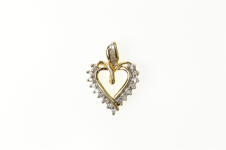 10K Heart Diamond Classic Simple Heart Pendant Yellow Gold