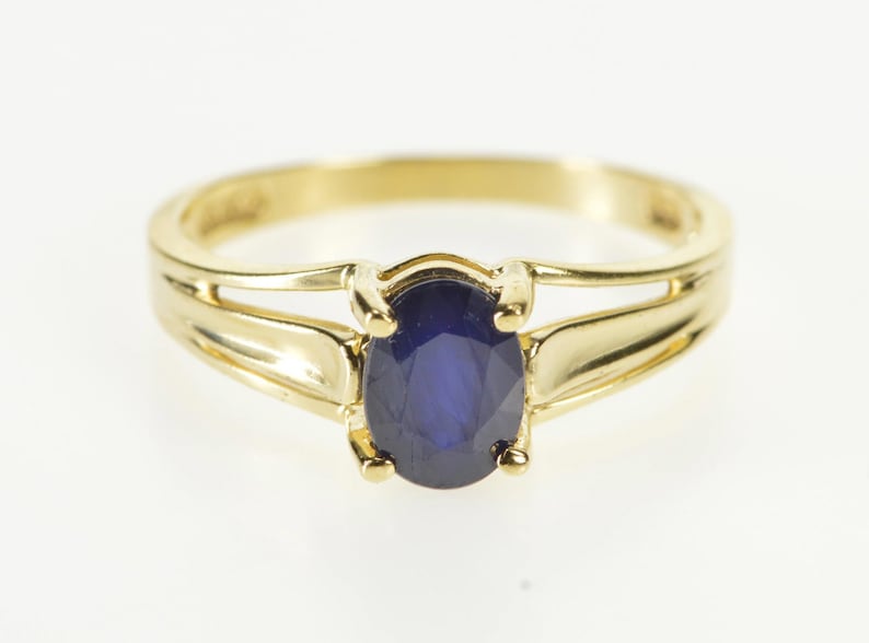 10K Oval Cut Blue Sapphire Solitaire Engagement Ring Size 6 Yellow Gold