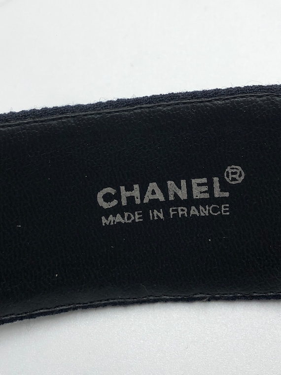 Authentic vintage Chanel leather lined fabric belt - image 3