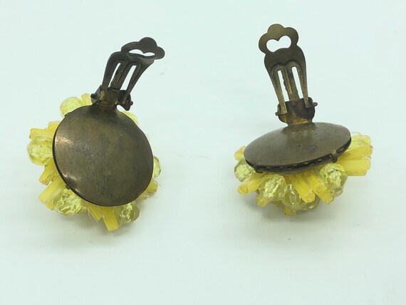 Clips d’oreilles vintage jaune en perles fait main - image 3