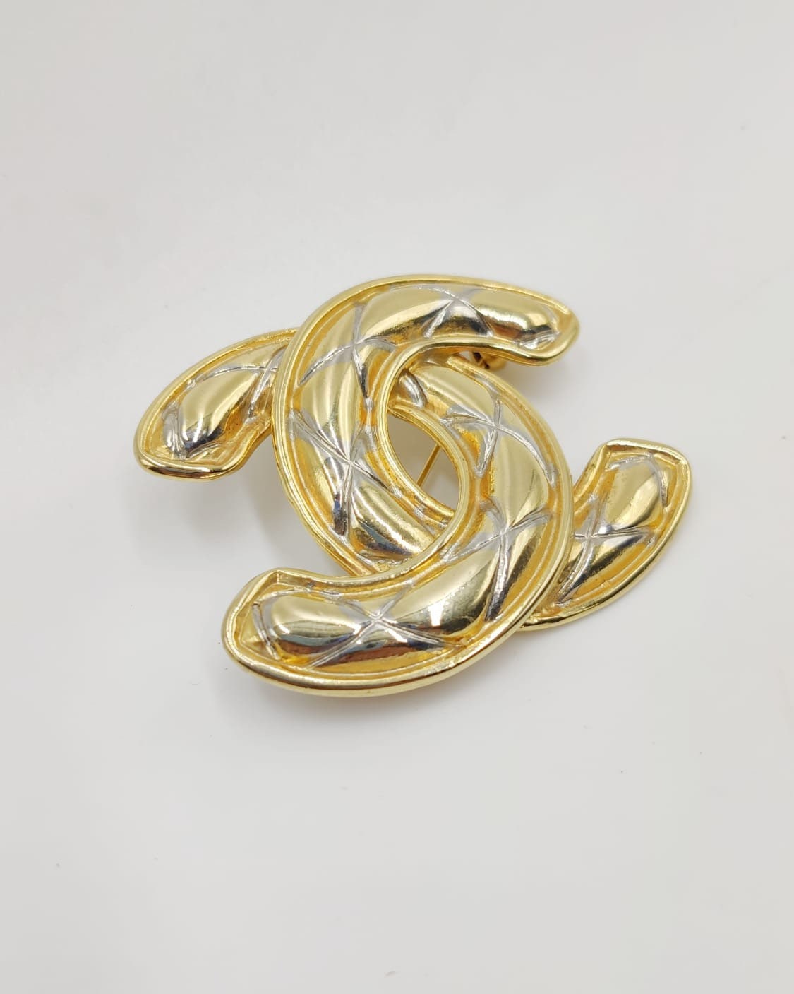 W2 Vintage Chanel CC Brooch With Crystals. Must Have Classic -  UK
