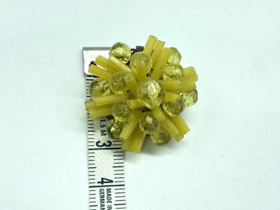 Clips d’oreilles vintage jaune en perles fait main - image 5