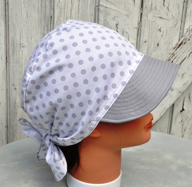 Casquette bandana préformé été en coton blanc à pois gris à visière gris uni pour femme taille unique image 6