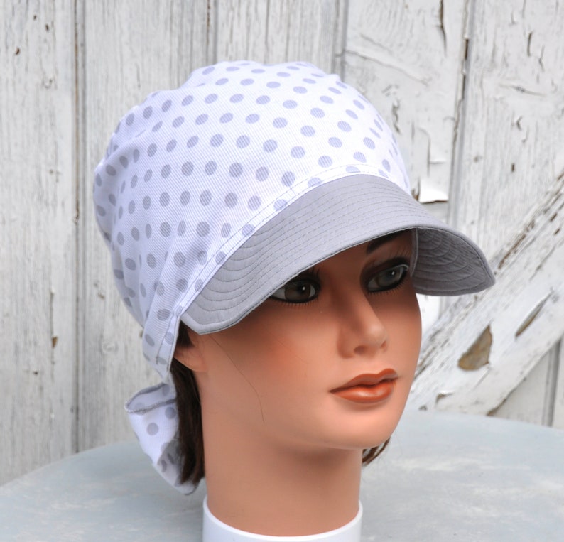 Casquette bandana préformé été en coton blanc à pois gris à visière gris uni pour femme taille unique image 1