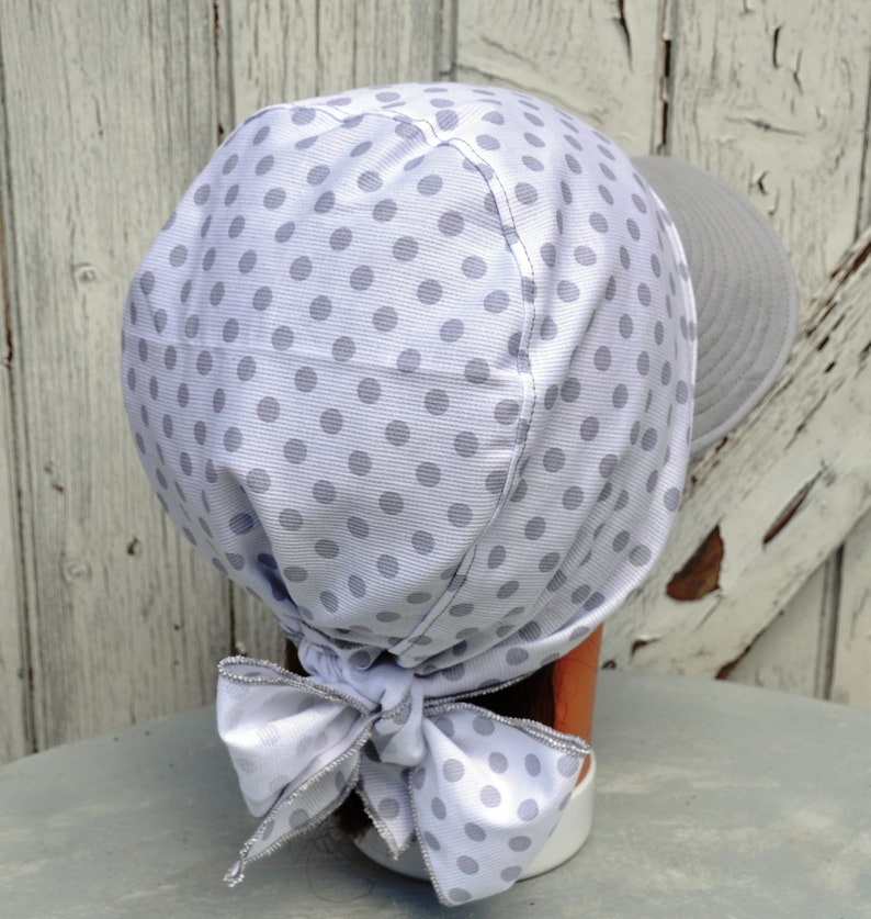 Casquette bandana préformé été en coton blanc à pois gris à visière gris uni pour femme taille unique image 5