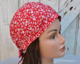 Preformed bandana, in red cotton, white flowers, one size