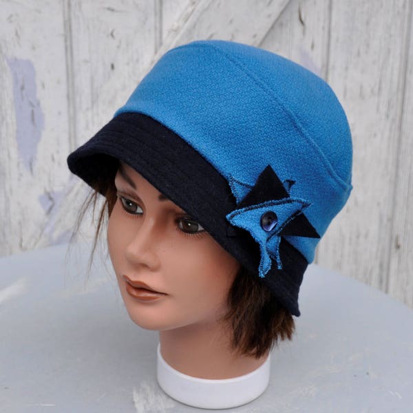 Chapeau cloche femme hiver, forme rétro, lainage bleu et noir - Taille M 56-57cm