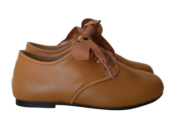 kids tan dress shoes