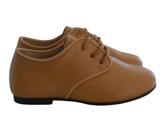 kids brogues