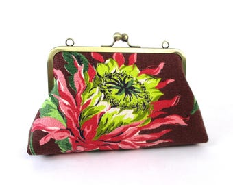 Vintage 1930s Floral Barkcloth Clutch – Handmade Kisslock Crossbody Bag