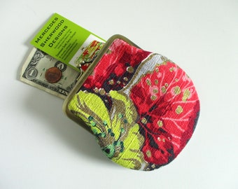 Inca Flame - 1940s Vintage Barkcloth Fabric 4" Antique Brass Kisslock Frame Coin Purse