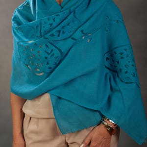 Stole Hand Crafted, Hand Woven Pashmina Stole Lace Cutouts