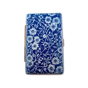 Portasigarette Burleigh Blue Calico, scatola di sigarette sottile anni '100, custodia con motivo floreale blu cobalto delicato, custodia per biglietti da visita per lei