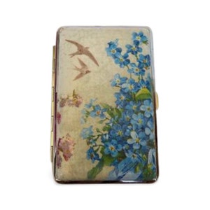 Estuche para cigarrillos con flores silvestres azules, caja delgada para cigarrillos de 100 unidades, estuche con delicado patrón floral, estuche para tarjetas de presentación para ella, diseño de pájaros voladores.