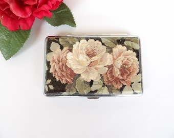 Slim 100&#39;s Cigarrette Case with Roses, Floral Box, Business Card Case, Gift for Smokers, Elegant Gift for Her, Credit Card Case, Bag Purse