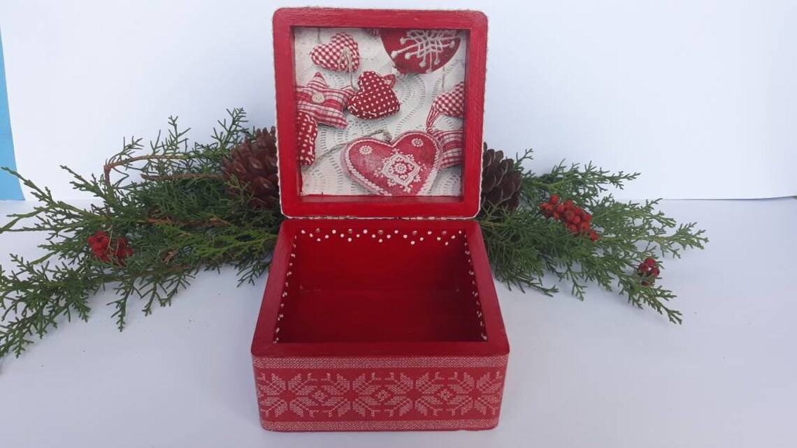 Christmas Trinket Box Jewelry Gift Box Red and White Decor Etsy