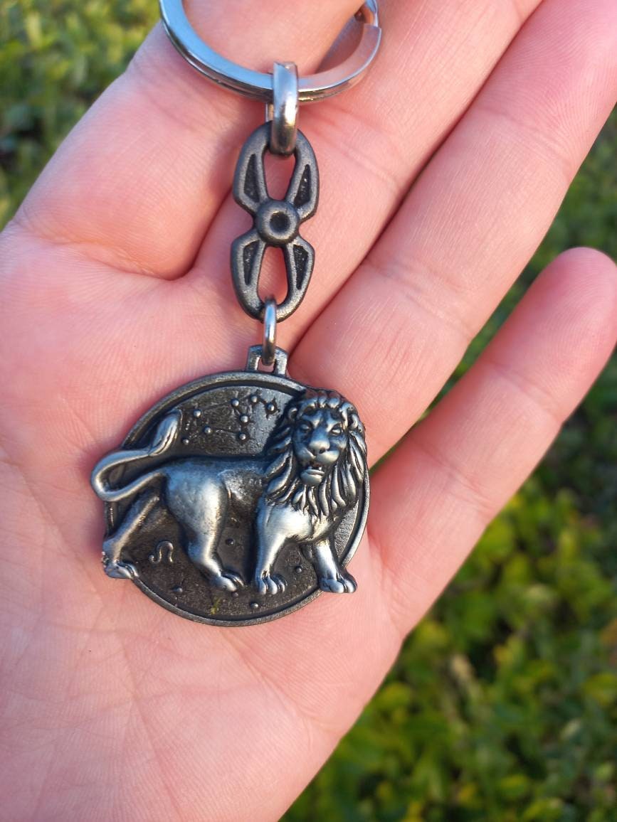 Leo Keychain, Lion Keyring, Zodiac Pendant, Astrology Bag Charm