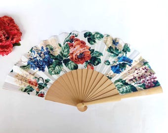 Blossom Hand Fan, Floral Folding Fan, Wedding Hand Fan, Scllop Handheld fan, Bride Hand Fan, Blooming Flowers Accessory, Gift for Her