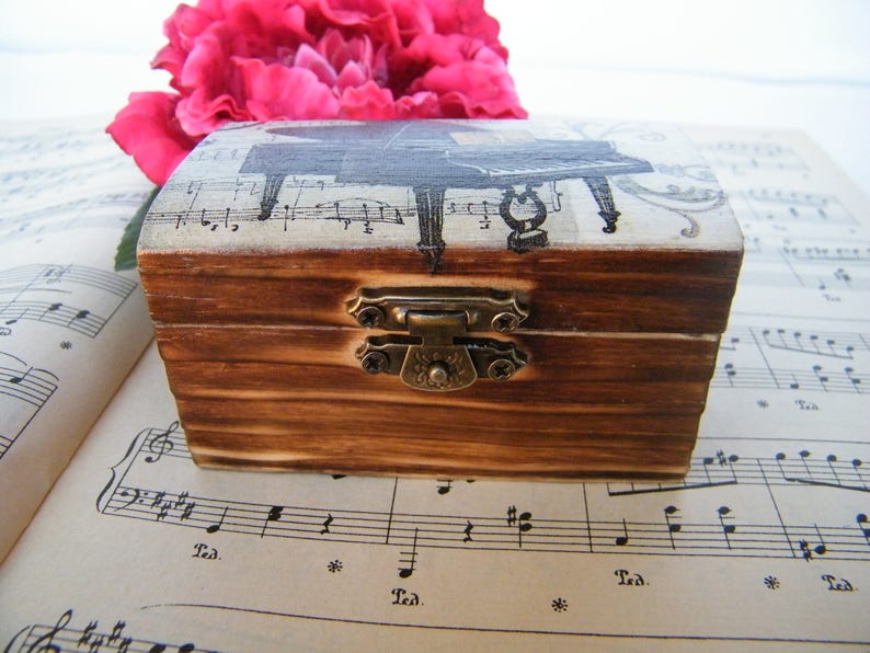 Wooden jewelry box with piano and notes small shabby chic box | Etsy