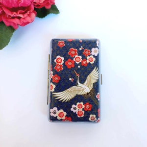 Portasigarette con uccello gru, scatola di sigarette sottile anni '100, motivo floreale asiatico, custodia per carte di credito, custodia per biglietti da visita, regalo elegante per lei