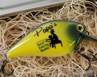 Personalized New fishing buddy fishing lure, New Papa keychain for baby announcement, gender reveal keyring, Custom fishing lure