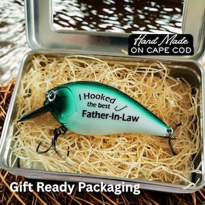Father-in-Law Wedding Gift: Personalized Fishing Lure from Bride or Groom, Custom Keepsake