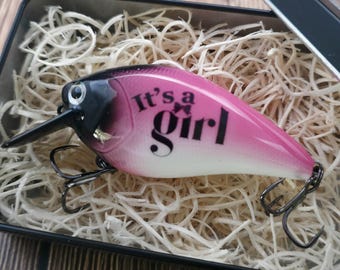 Gender Reveal Gift for Dad – Personalized Fishing Lure, It's a Boy or Girl Pregnancy Reveal Keepsake for a Fisherman