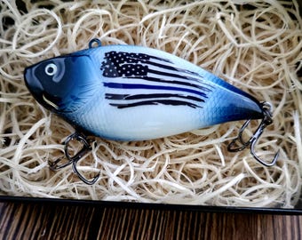 Gift for Police Officer – Personalized Fishing Lure for Law Enforcement, Custom Police Gift for Him, Thin Blue Line Keepsake