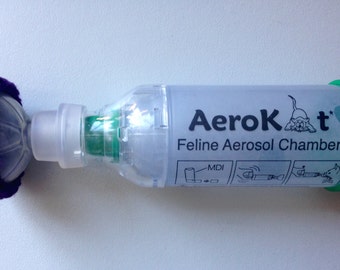 Grote Aerokat Feline Astma-inhalator GEBREIDE HOESJE: paars
