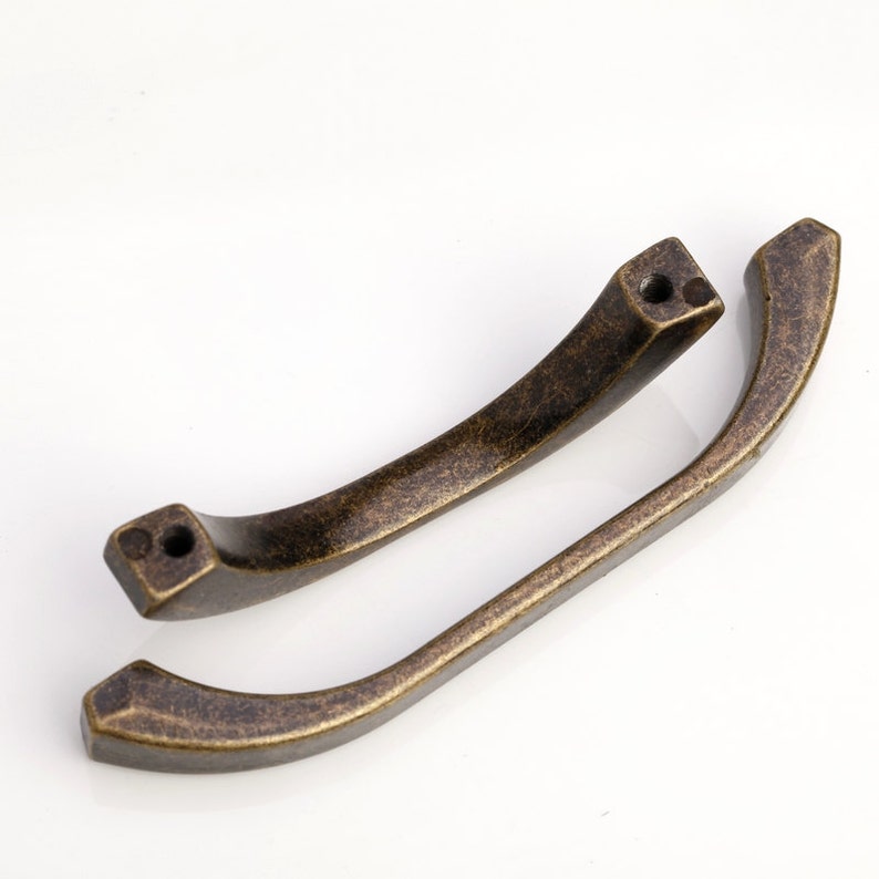 Vintage Door Handles Pulls Classic Drawer Handles Drawer Pulls Handles Kitchen Hardware Dresser Handles Cabinet Pulls Cupboard Handles