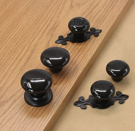 Helle schwarze Keramik Tür Knöpfe Schubladenknöpfe zurück | Etsy