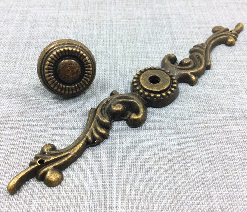 Rustic Dresser Drawer Knobs Pulls Backplate Antique Bronze / Etsy