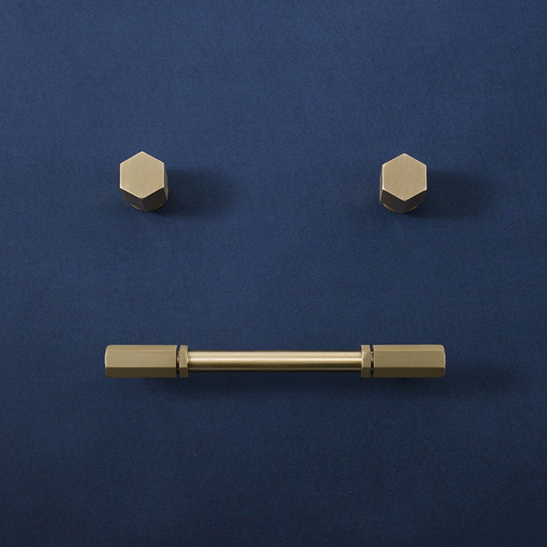 Mookaitedecor Set Of 2 70mm Rose Quartz Crystal Stone Wands Drawer Knobs With Screws Healing Crystal Gifts Semi Preicous Stones Quartz Pull Handles For Cabinet Cupboard Wardrobe Home Decor