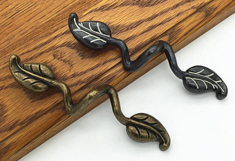 3 Pulls Drawer Knobs Pull Handles Rustic Antique Etsy
