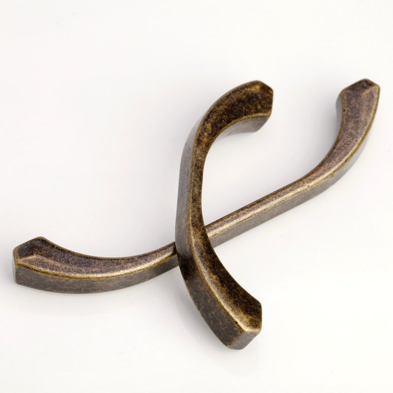 Vintage Door Handles Pulls Classic Drawer Handles Drawer Pulls Handles Kitchen Hardware Dresser Handles Cabinet Pulls Cupboard Handles