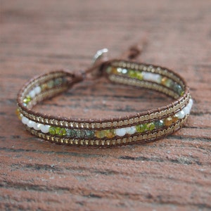 Cristal vert Mélanger Wrap unique bracelet, bracelet perles, bracelet de couche image 1