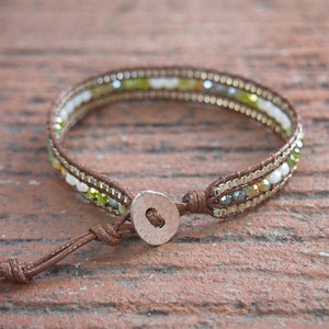 Cristal vert Mélanger Wrap unique bracelet, bracelet perles, bracelet de couche image 2