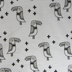 Hamburger Liebe Mono Bird JERSEY Weiß Schwarz Grau Biostoff Baumwollstoff Baumwolljersey Albstoffe Papagei Vogel Vögel Bild 1