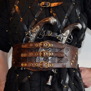 Big leather belt. Free shipping worldwide. Pirate / viking. Brown, fantasy style. Thick leather. Larp, costume, cosplay.