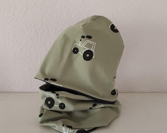 Beanie Hat & Loop Set Tractor