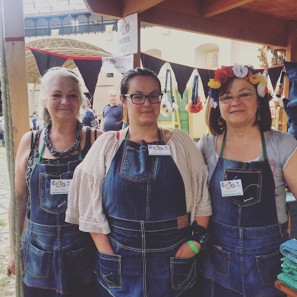 Tablier de cuisine/travail en denim sur mesure fait de jeans recyclés, tablier de cuisine avec 6 poches, tablier de chef, tablier de jardinage en jeans recyclés