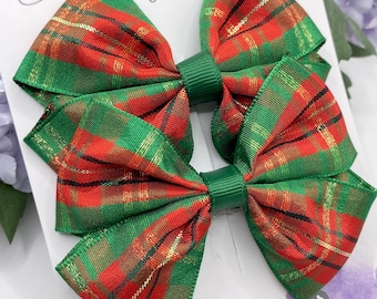 Tartan ribbon hair bows, tartan bow hair clips, red and green tartan ribbon, Red and green tartan bows
