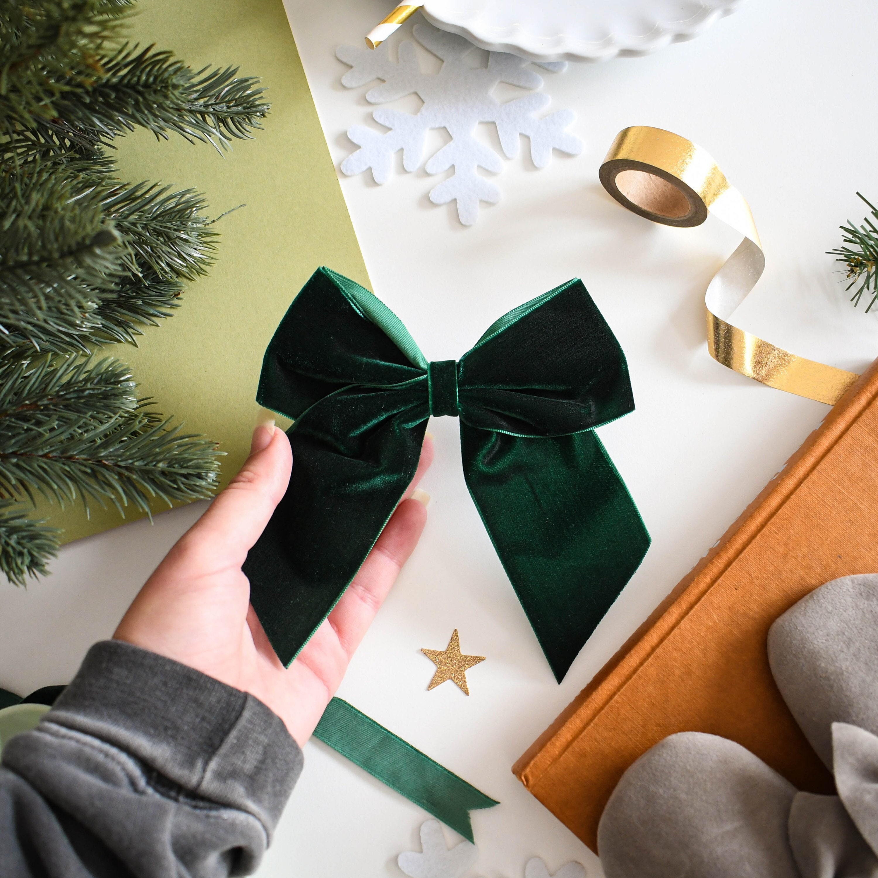 DARK GREEN Velvet Christmas Tree Bows, Velvet Bows for Christmas Tree,  Green Christmas Decorations, 2 Sizes 