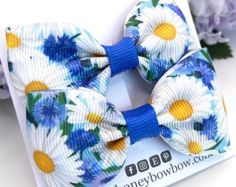 Daisy hair bows, Daisy hair clips, Daisy print hair bows, Daisies hair accessories, spring flowers, small daisy hair clips,